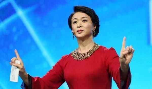 曾经红极一时,因轻薄谢娜侮辱金星遭封杀,如今却沦落成这般模样