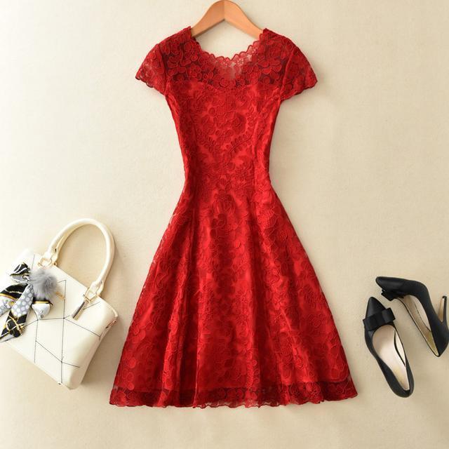 小蛮腰|一件旗袍裙,一个心情,一个婀娜多姿的身段,一种名门望族的气质