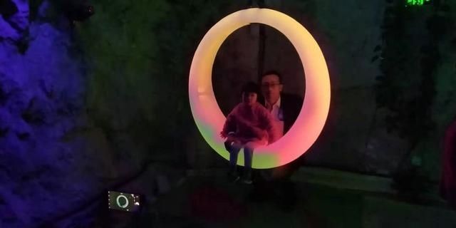 春节再添新玩法！肇庆七星岩新增“探洞星空”“冰雪世界”两大游乐项目