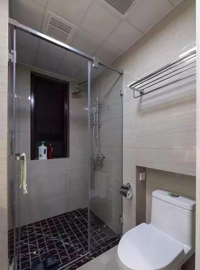 卫生间隔|卫生间就这样装非常漂亮,洗澡也方便,一天连洗三次都不过瘾