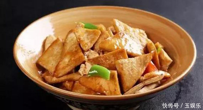丝瓜|女性不想变老，不妨多吃以下食物，美容养颜，通肠润便，试试看