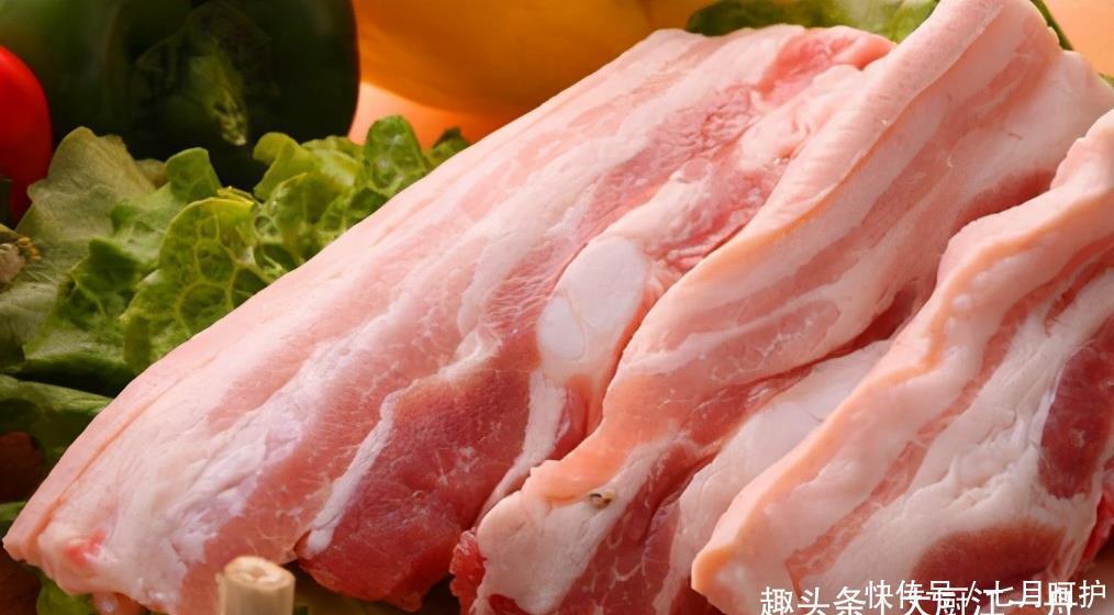 糊弄|买猪肉,留意这2个问题肉,肉摊老板一看就是懂行人,不敢糊弄你