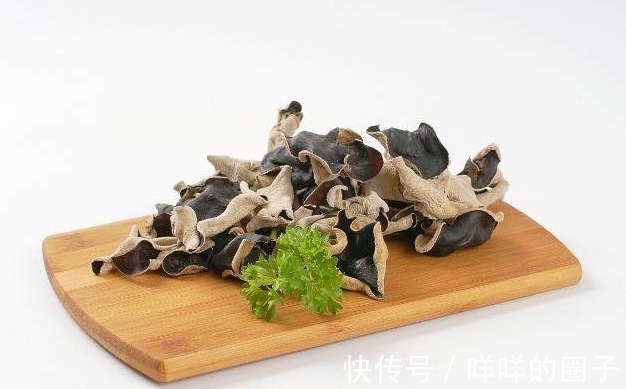 食物|想要“排毒养颜”的话,可以选择这几种食物,你了解了吗