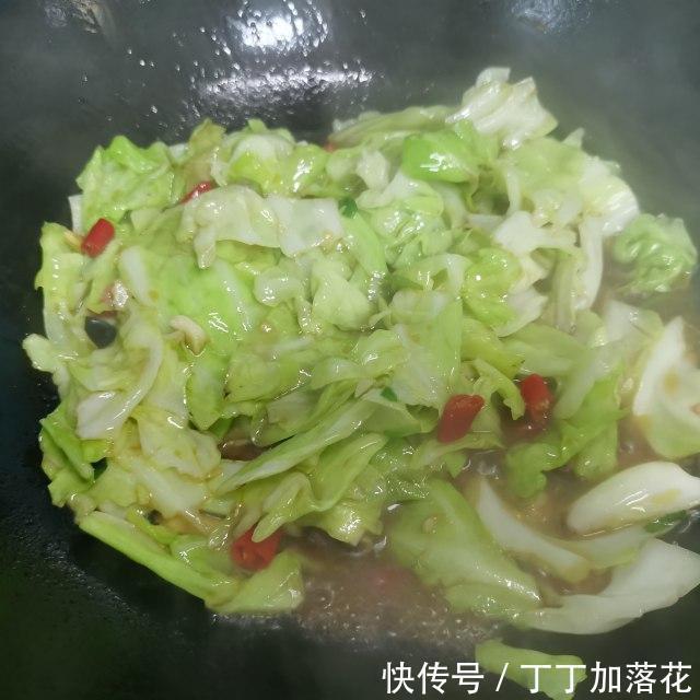 包菜|酸辣包菜，酸辣开味，做法简单