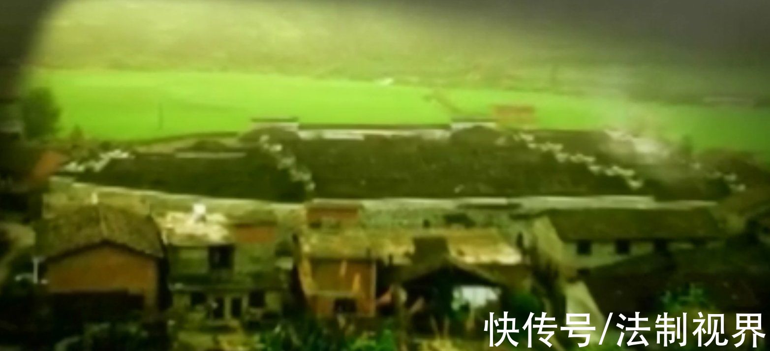 鹿鼎记&2001年，江西一农村发现“船型古屋”，牵出天地会500多箱宝藏之谜