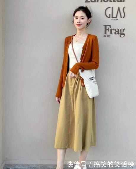 针织衫 韩系小姐姐的穿搭,清新脱俗超有少女感,每一套都很适合秋天!