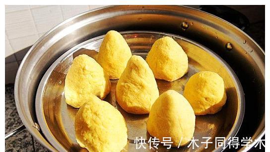 孩子|在家做玉米面窝窝头,做出来后金黄软嫩的色泽,孩子一个不够吃!