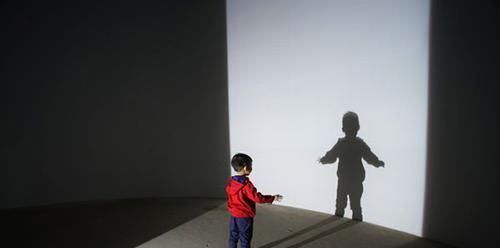 孩子|高智商的孩子,小时候都有这几个特征,占一条的就偷着乐吧