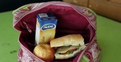 央视曝光它比“地沟油”都脏,孩子却当补品喝,父母别不在乎