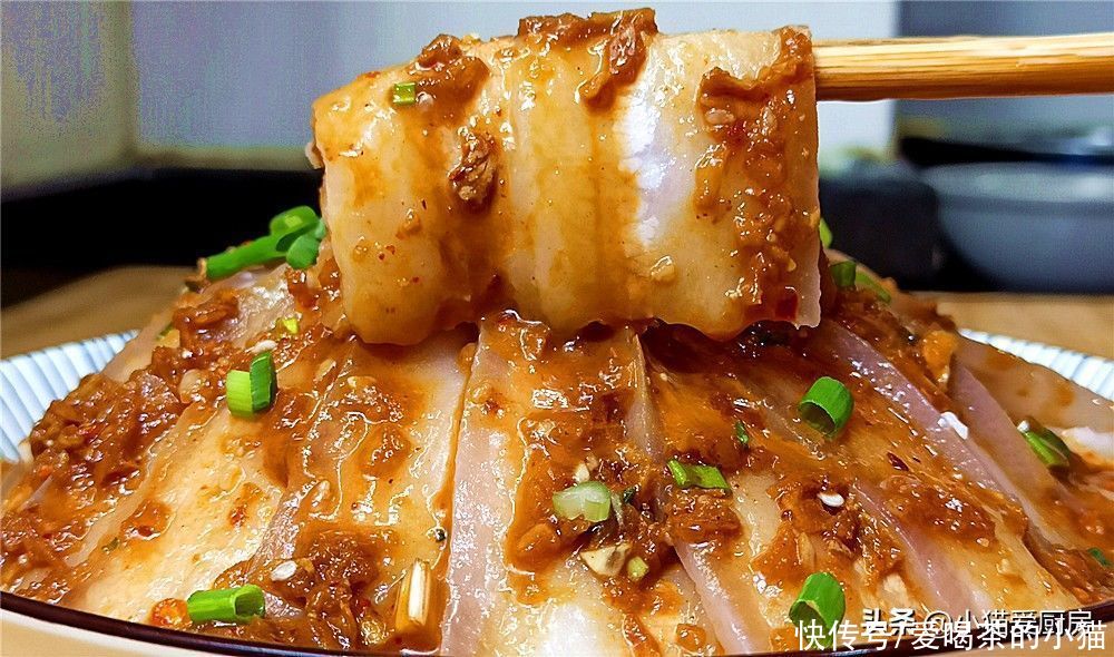甜面酱|白肉这么做出来吃,口感厚重,虽然味道有点怪,但是却浓香醇厚