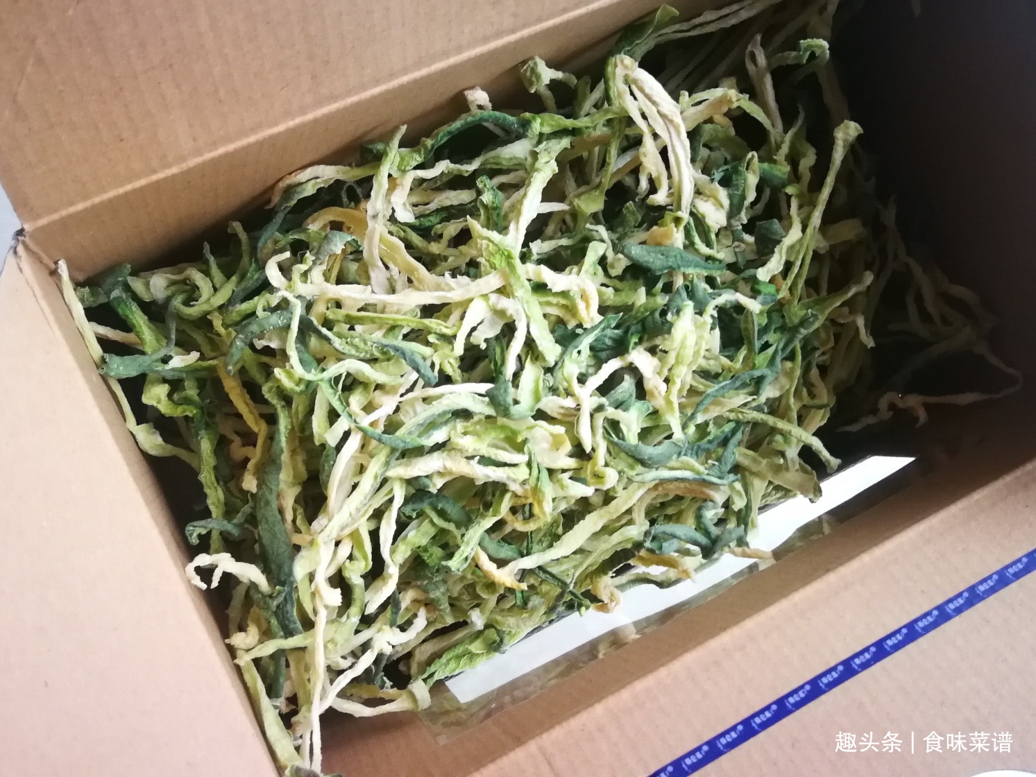 此5种蔬菜,不用来晒菜干太可惜,正当季价格便宜,炖肉吃特别香