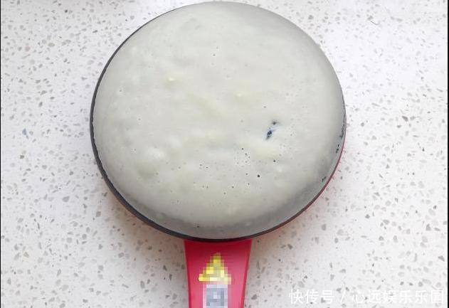 电饼铛|教你自制超薄的煎饼,快手1分钟烙2张,卷什么吃都行