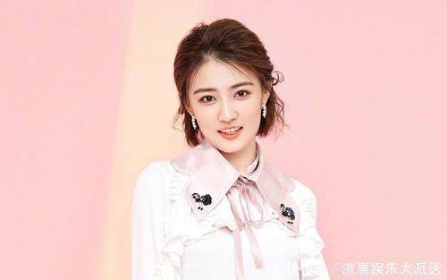 精油|头发容易又油又塌洗完头后3个习惯,头发第二天也蓬松