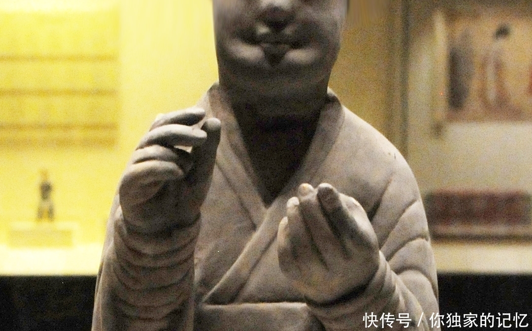 帅哥|中国最早通过“国考”录用的公务员是这打扮,帅哥秒变大叔