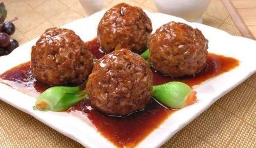 预防三高少吃肉吗，专家说：骗你40年了，心脑血管疾病的元凶是他