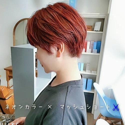 女人40岁，发型这样剪，利落时尚显年轻