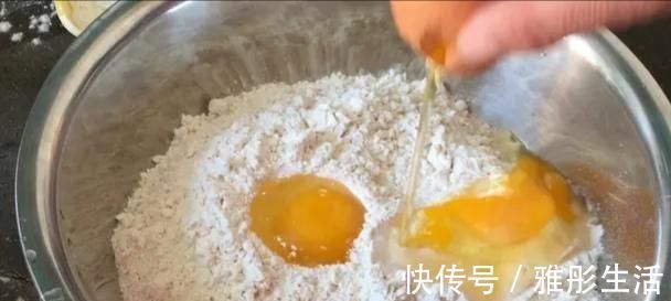 刀把|炸油条用小苏打、食用碱全错油条店老板教你正确做法,金黄酥脆