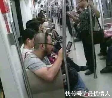 |搞笑图片幽默段子笑话:妹子,你喝水这么霸气,你男朋友知道吗