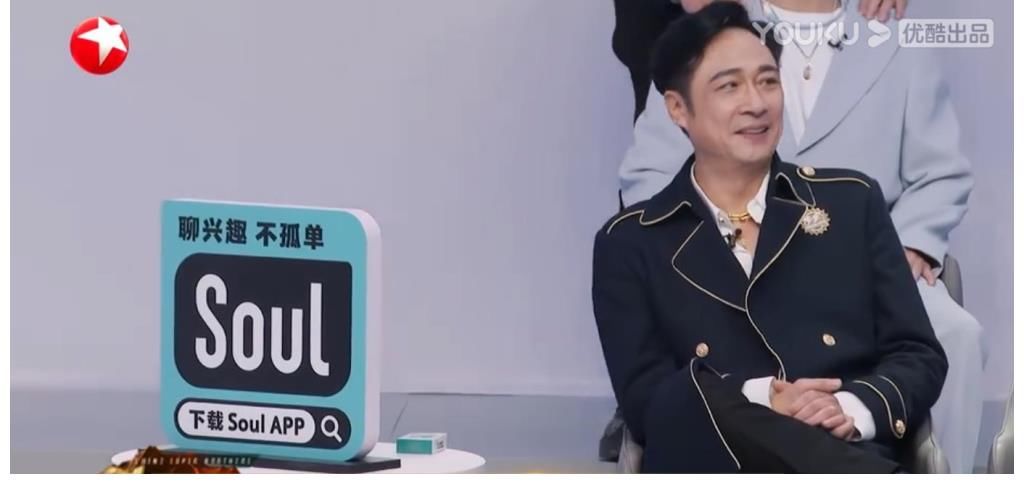 《追光吧》二公表演,张卫健点燃军魂,韩宇诠释战友情,成功出圈