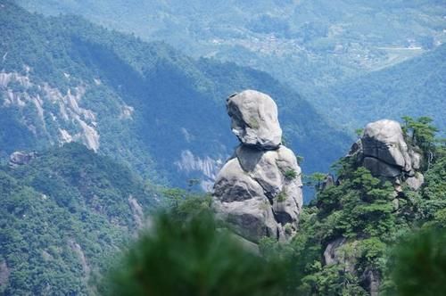 闻名全国的“三清山”又火了，外地游客看了都惊叹，祖国风光好