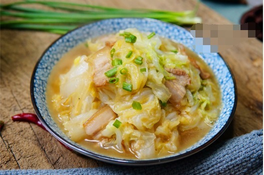 白菜|白菜和它是绝配,冬天这样吃真是太香了,大鱼大肉都不如它!