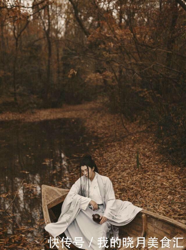 晏几道用他的多情,留下那些精美绝伦的小令,和那些梦幻般的世界