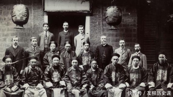 毛病|李鸿章哥哥摆架子遭到下级痛骂：您脚有毛病吗