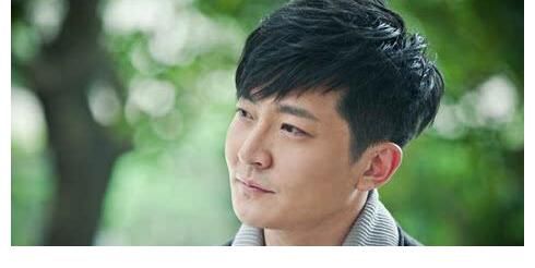 打臉|郭京飛的清醒，話糙理不糙，對(duì)何廣智的冒犯，單刀直入一語(yǔ)道破