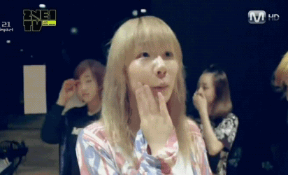 眼睑|双眼皮、大眼睛已经过时了，现在的美女标准是这样..