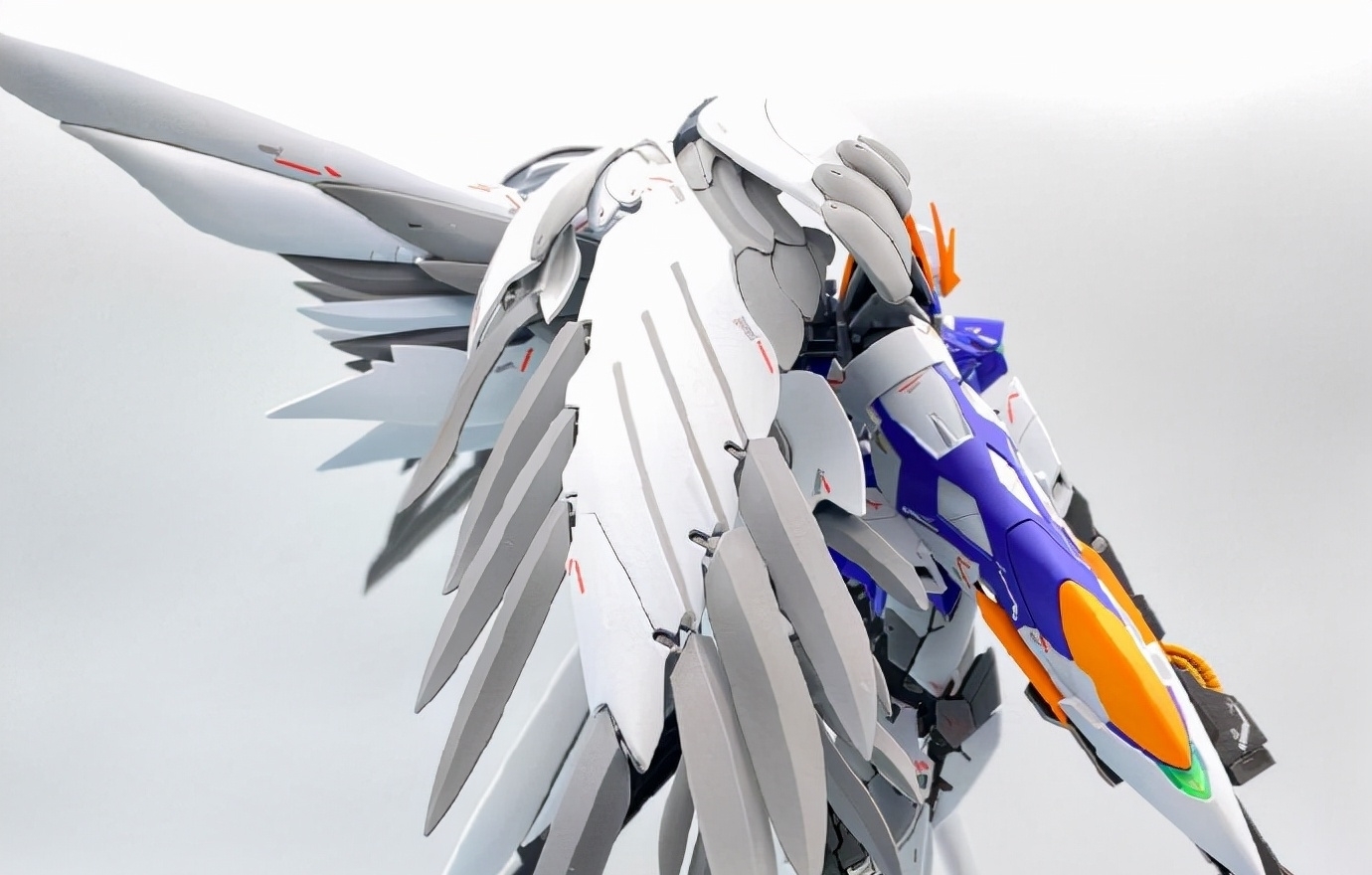 飞翼|搭载多鲁基斯装备,机动战士飞翼零式高达模型