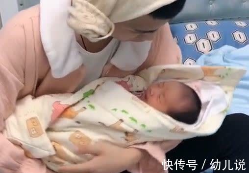 奶爸|“坐月子奶爸”哄娃睡觉走红,一兽降一兽,看谁是“神兽”