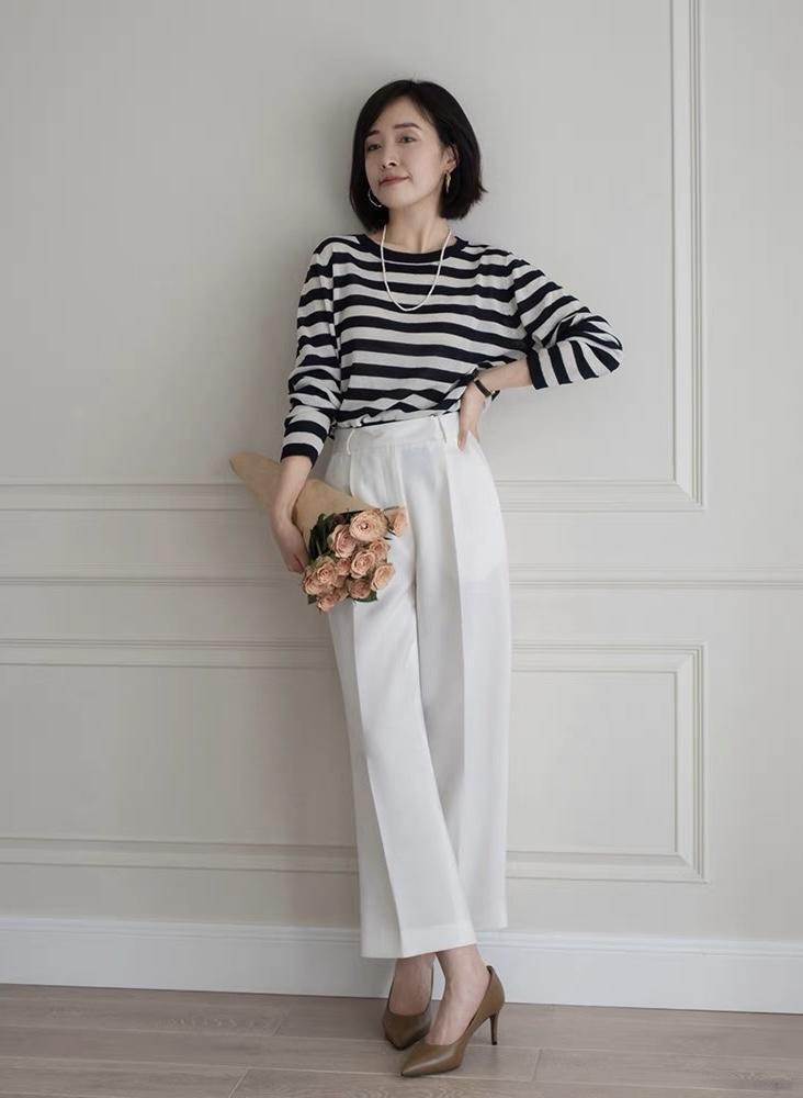 搭配 秋冬“条纹针织衫”咋穿才洋气?这些搭配保暖又舒适,值得借鉴