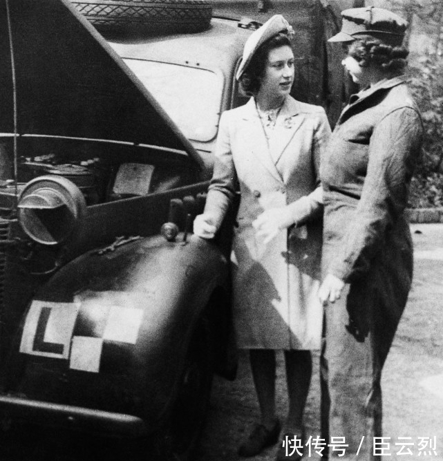 英国女王|曝珍贵图片，没有想到，英国女王伊丽莎白二世曾是一名救护车司机