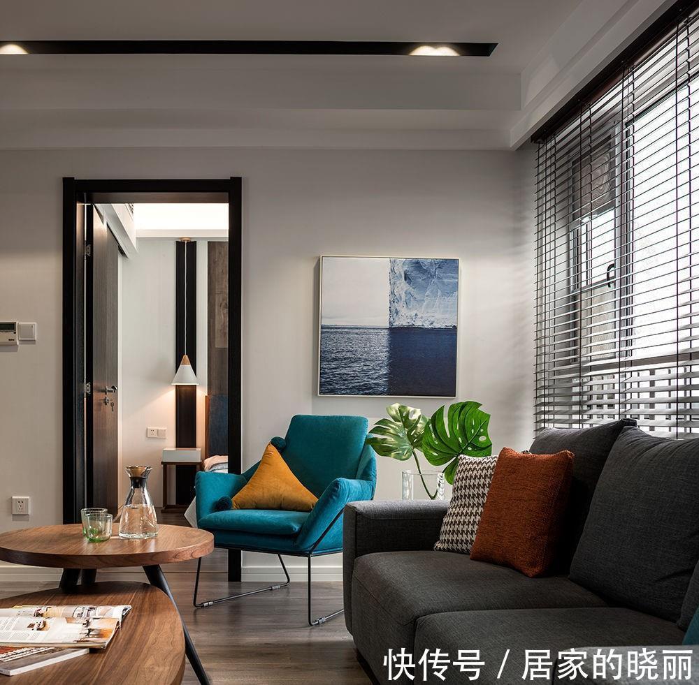 客厅|打破房屋的原始结构，让家人坐在沙发上就能晒太阳，好温暖