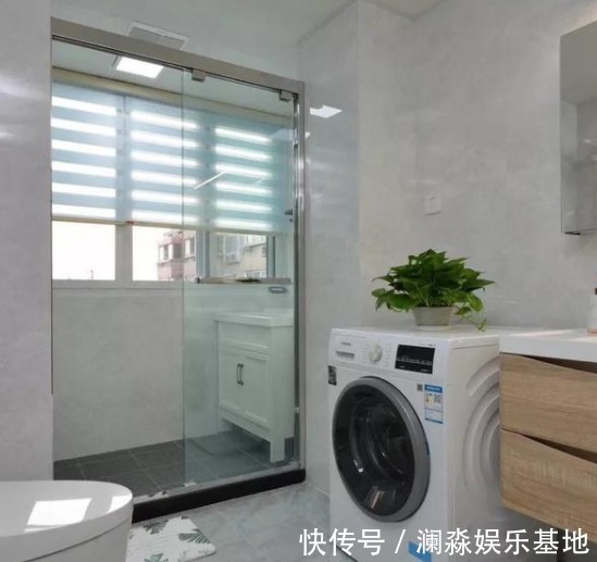 浴室柜|77平小家忍不住晒晒,小户型这样装准没错,清爽好看又宽敞明亮