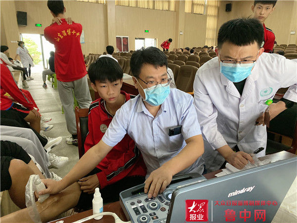 排球|淄博市第三医院疼痛科走进淄博市第十中学开展校区义诊活动