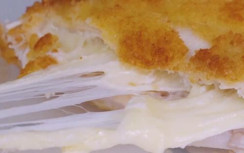  芝士|分享一款芝士夹心大鸡排，烹饪简单，外酥里嫩，家人爱吃的美味