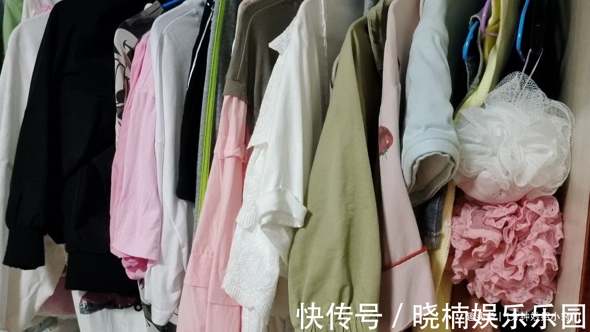 不管多穷困潦倒,这3种衣服不能留在衣柜,快扔掉,早知早受益