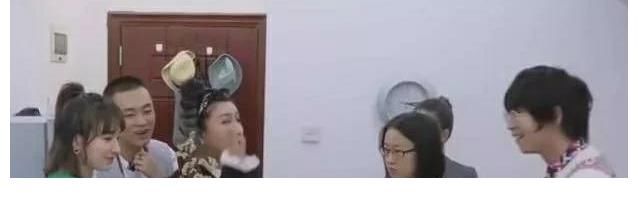 韩火火|又一综艺被要求整改，人民网狠批难看观众怒求停播
