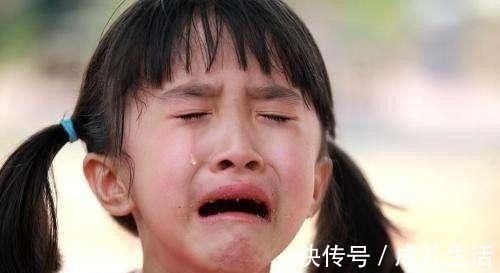 发脾气|孩子发脾气时,父母这样安慰,更容易培养出“高情商”孩子