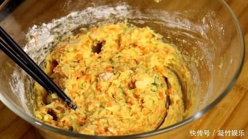 一根山药加2个鸡蛋,筷子一搅,养胃助消化,孩子每天点名吃