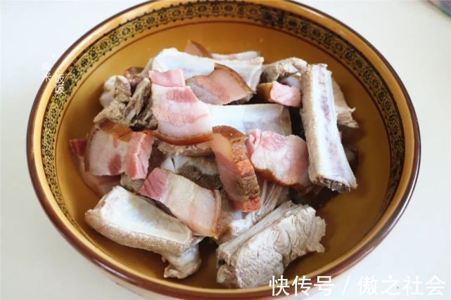 排骨|这汤太鲜了,三种食材一锅炖,不放一粒盐,现在喝正当时