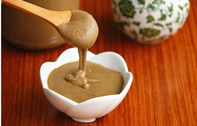 想吃芝麻酱不用买,5块钱自制1大瓶,纯正无添加,做法还简单