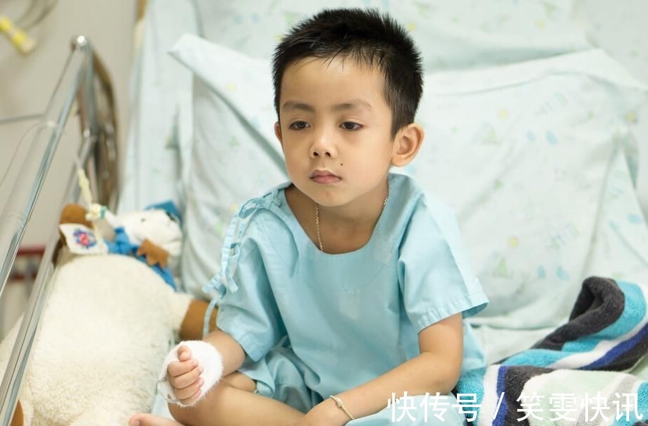 脾胃|积食多是“拖”出来的,孩子身体出现3种异常,或是脾胃受损信号