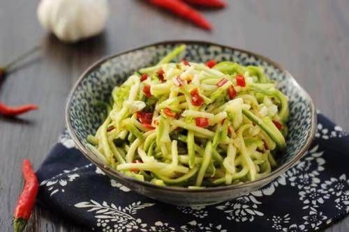 金针菇|2道十分鲜美的家常菜品，夏天吃着不油腻，清爽开胃很下饭