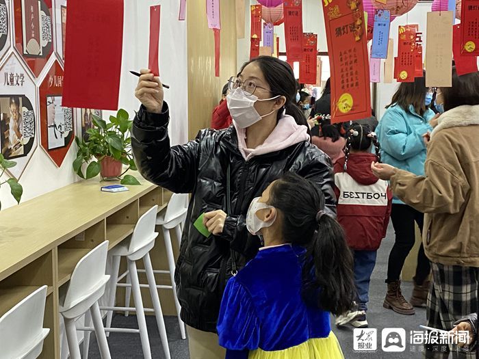 佳节|元宵佳节欢乐度 东营区图书馆举办传统民俗猜灯谜活动