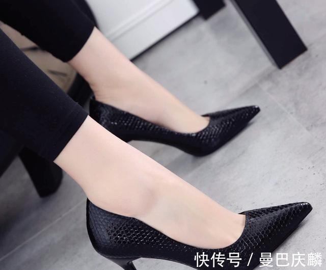 一字扣|性感高跟鞋，女人味十足