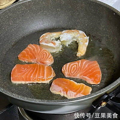 烟熏三文鱼|十分钟就可以开吃的快乐,你值得拥有