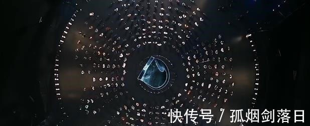 大家都被《这就是街舞》骗了,看到无滤镜的场地,确定是认真的