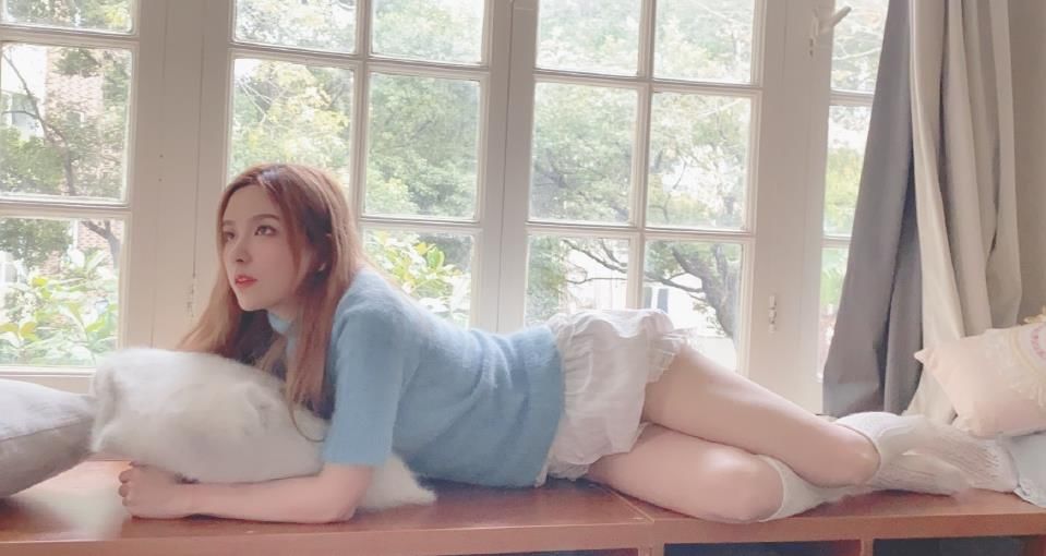 金花|LPL女解说新老交替，新四大金花频繁晒照，Rita都能过时？